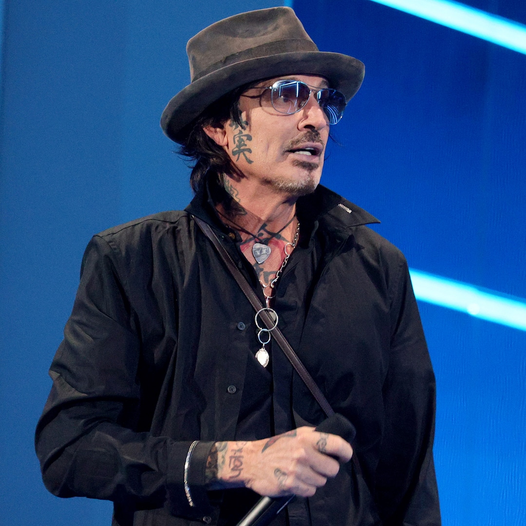 Tommy Lee Shares the Real Story Behind That FullFrontal Selfie